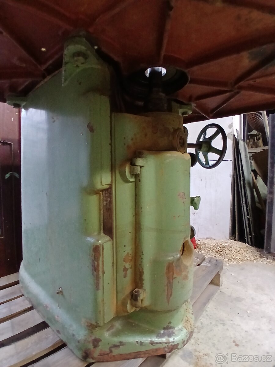 Výměna truhlářské stroje za haki - 5