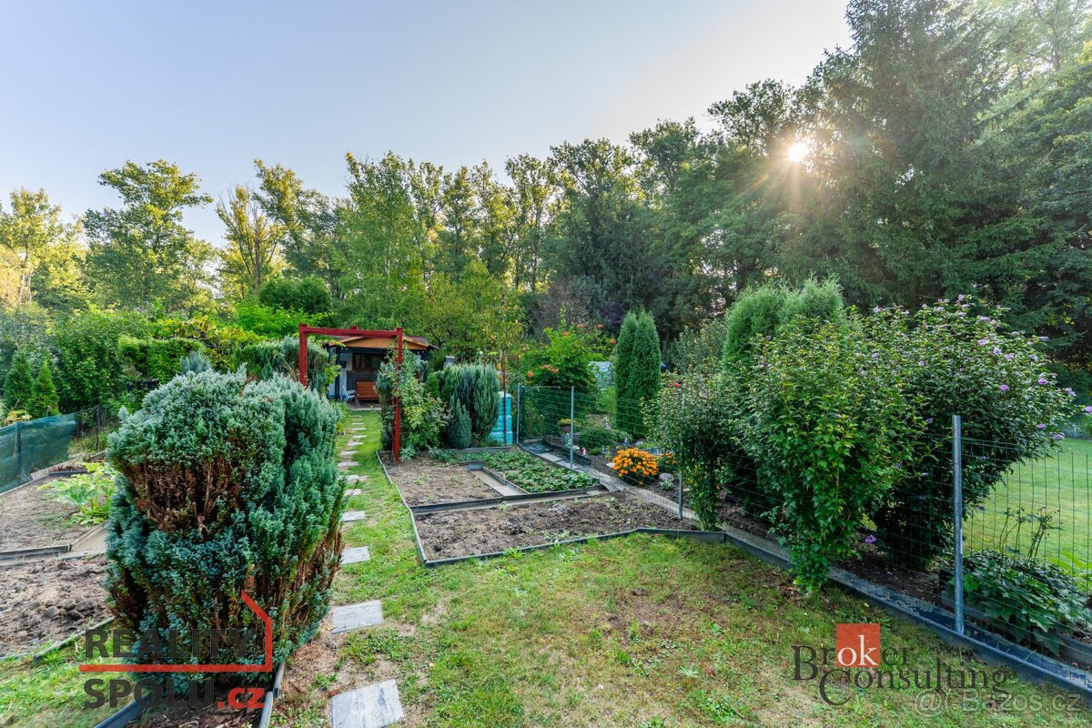 Prodej, pozemky/zahrada, 185 m2, Rybitví, Pardubice [ID 7585 - 5