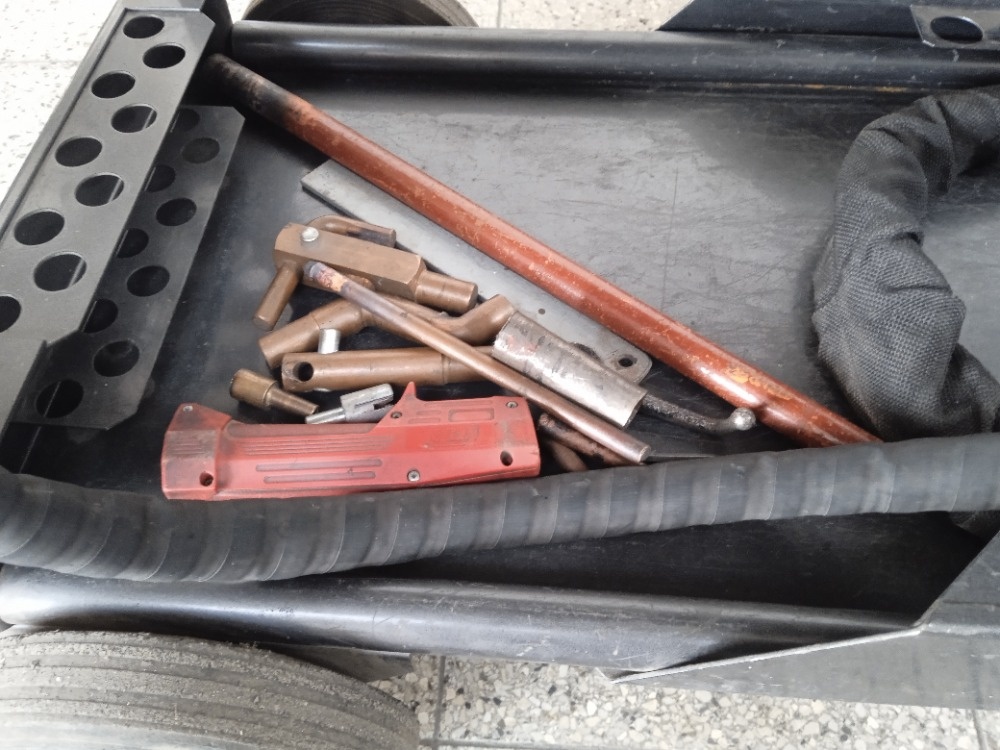 Bodová svářečka se spotovačkou - 5