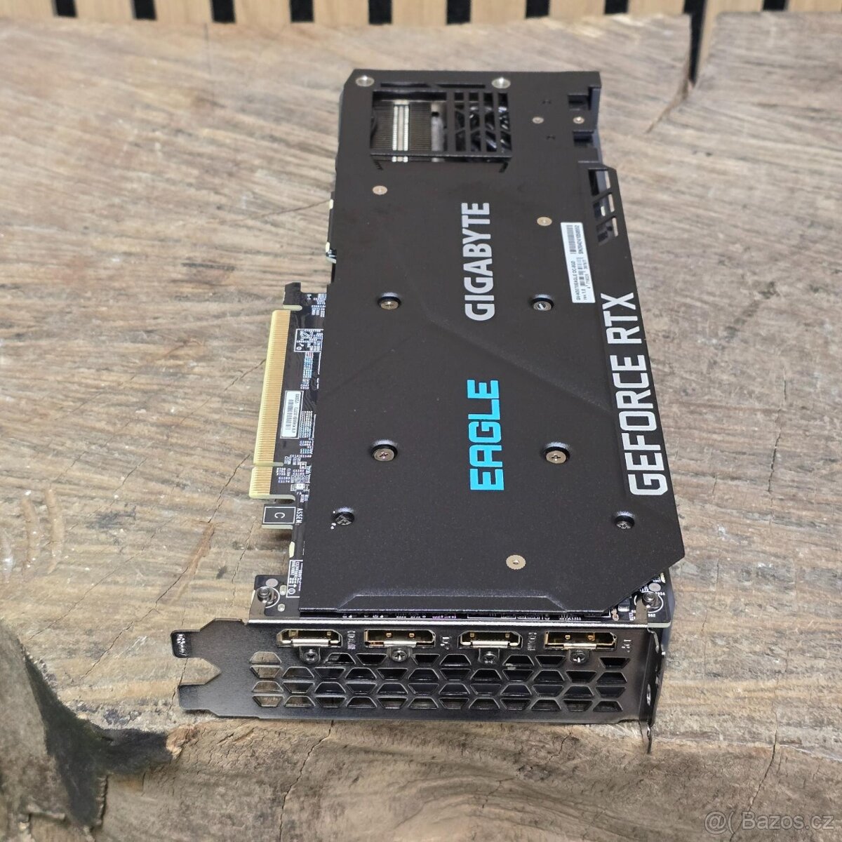 GIGABYTE RTX 3070 Eagle OC 8GB - 5