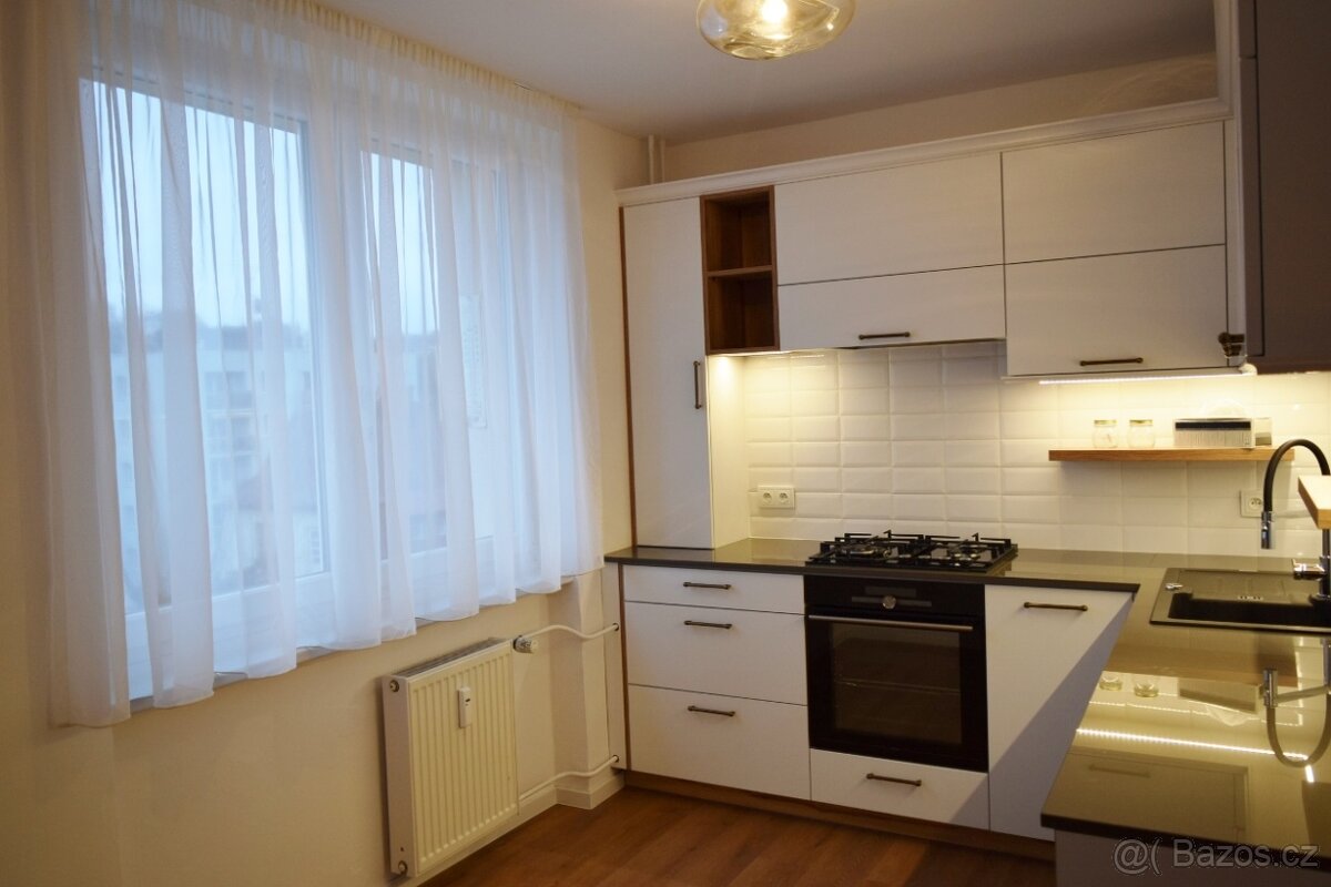Pronájem krásného bytu 3+1 v Trutnově - 5