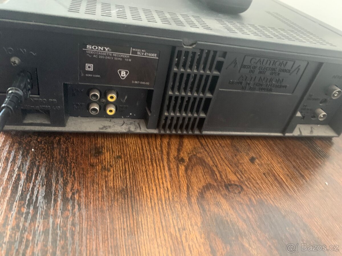 Retro VHS rekordér SONY SLV-E160EE včetně dálkového ovládání - 5