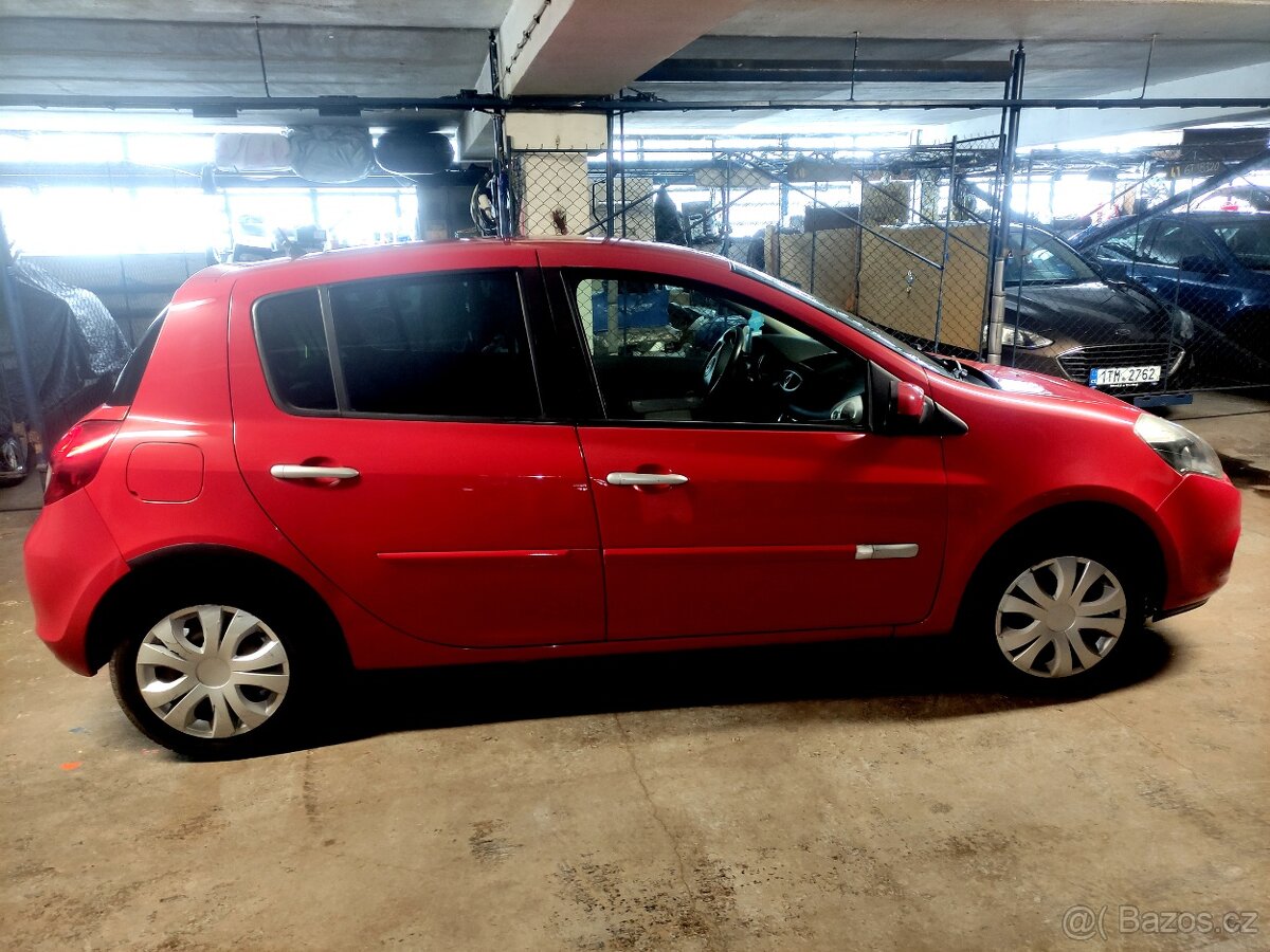 Renault clio 1.2 55 kw, rv.2010, 83000km, KRÁSNÝ STAV - 5