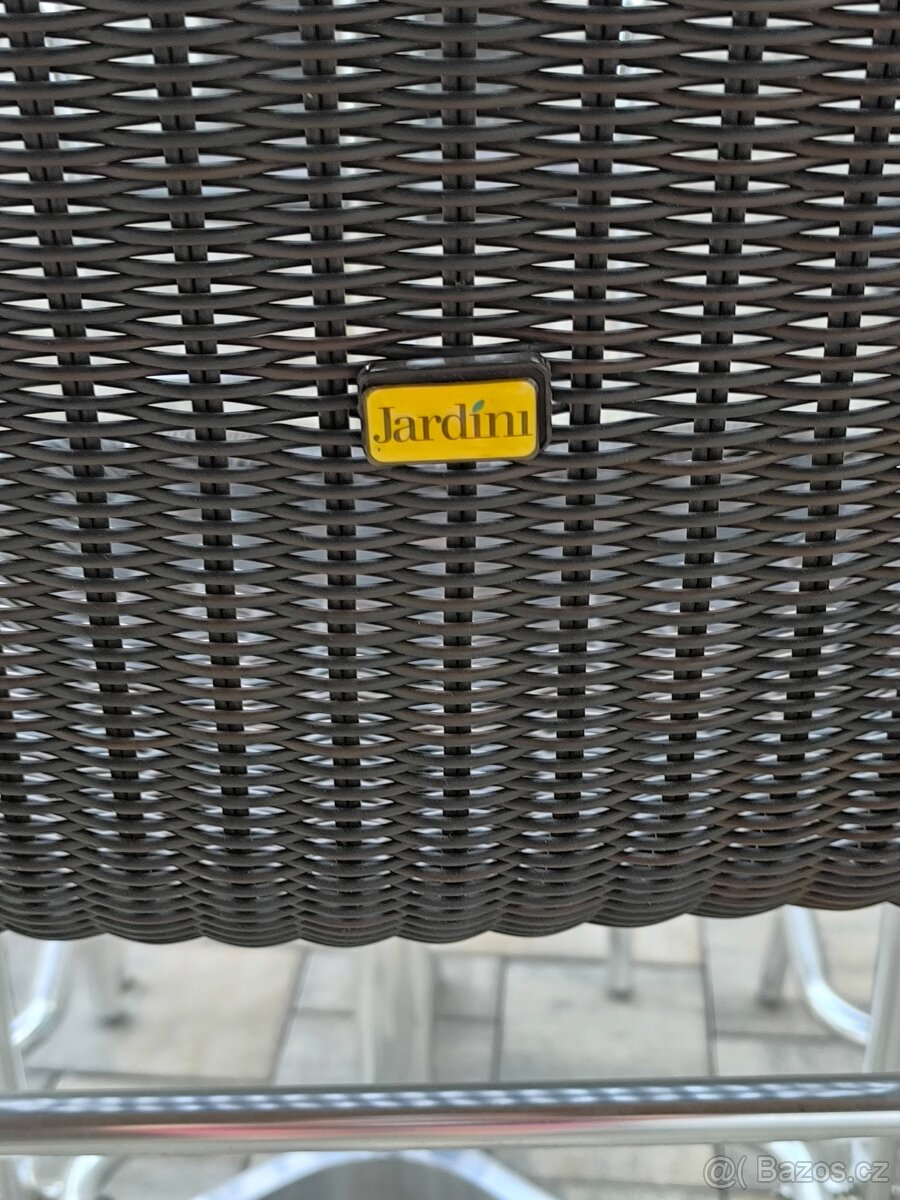 Prodám 4 barové židle + Vysoký kulatý stůl - 5