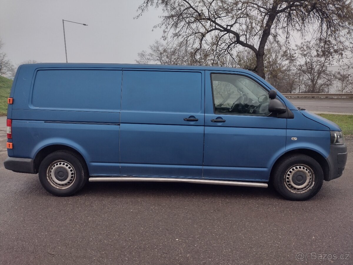Volkswagen Transporter T5 2.0TDI - 5