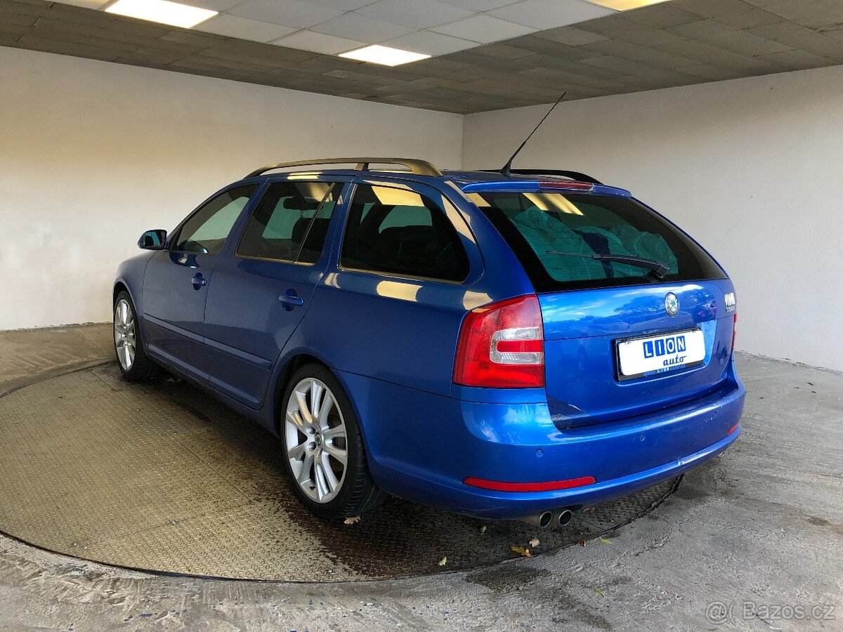 ŠKODA OCTAVIA 2.0TDI COMBI RS - 5