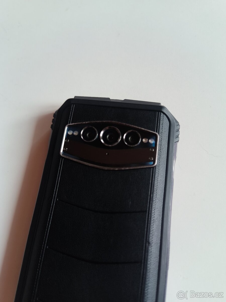 Odolný telefon Doogee V30 5G - 5