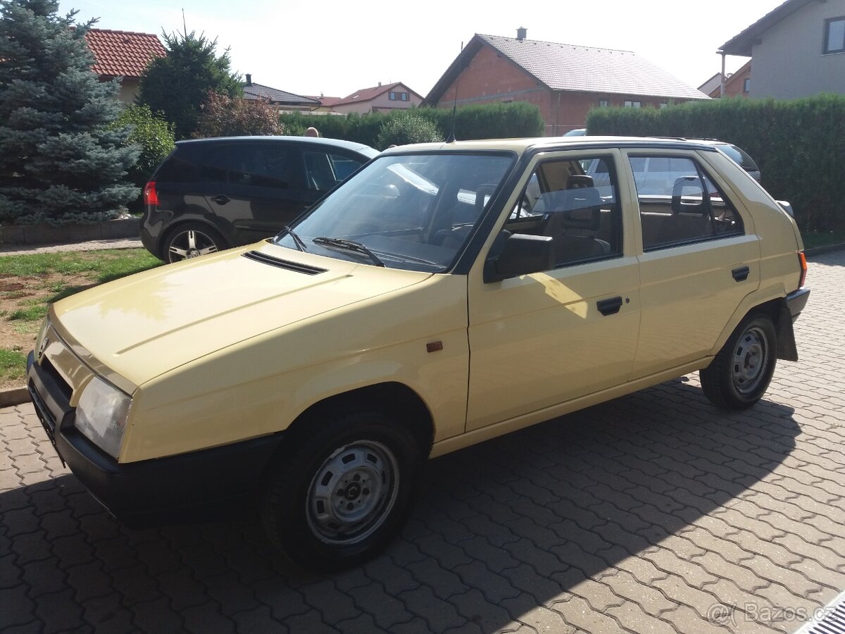 ŠKODA FAVORIT 135 L - 5