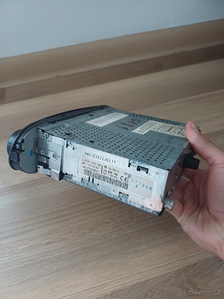 Autorádio Volkswagen New Beetle - 5