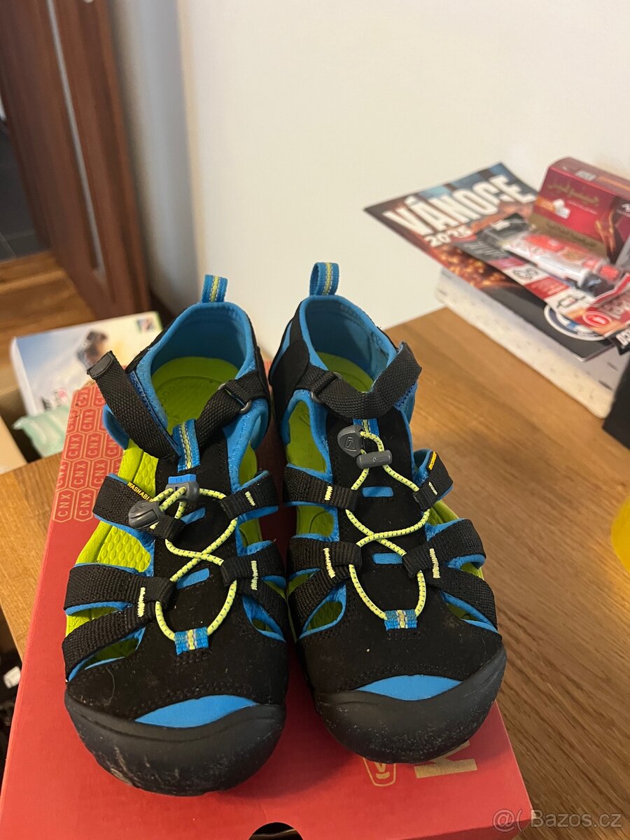 Boty letni zn.Keen vel.39 - 5