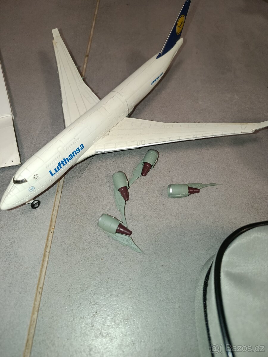 Budík Czech Airlines a další letecké suvenýry - 5