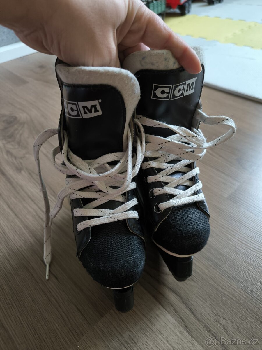 Prodám dětské brusle velikosti 27 - 5