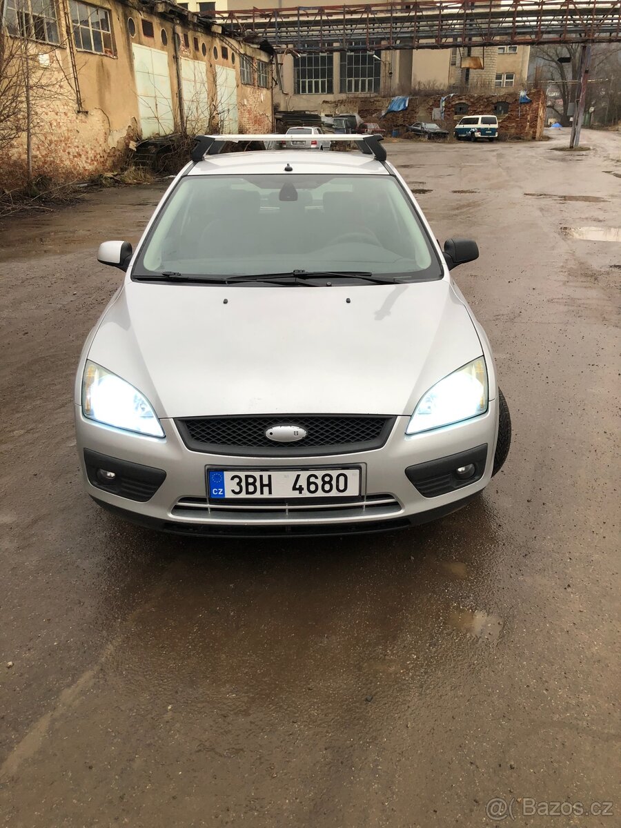 Ford fokus 1.6 - 5