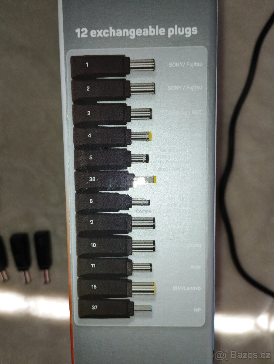 adaptery na notebooky + nabíječka na notebook - 5