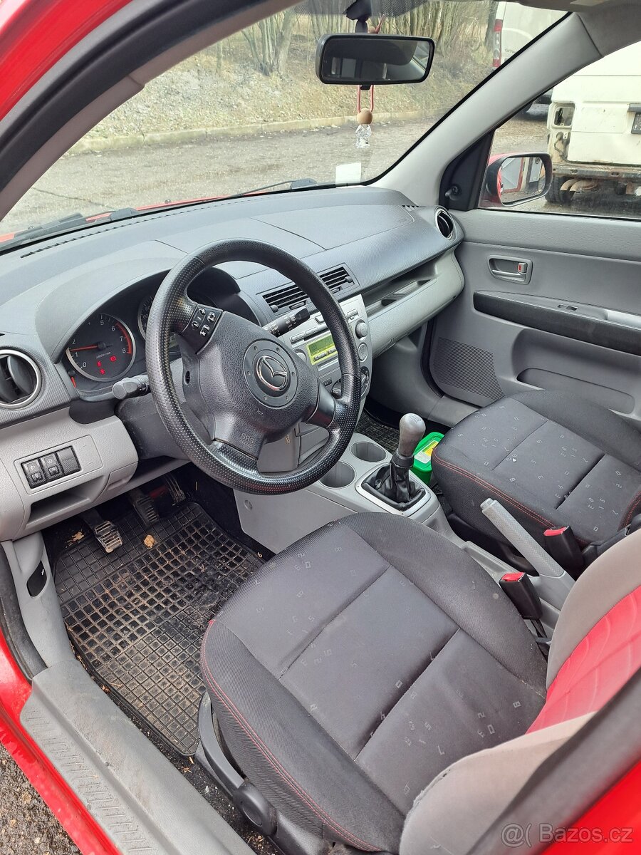 ND z Mazda 2 (DY) 1.2 55kW r.v. 2004 - 5