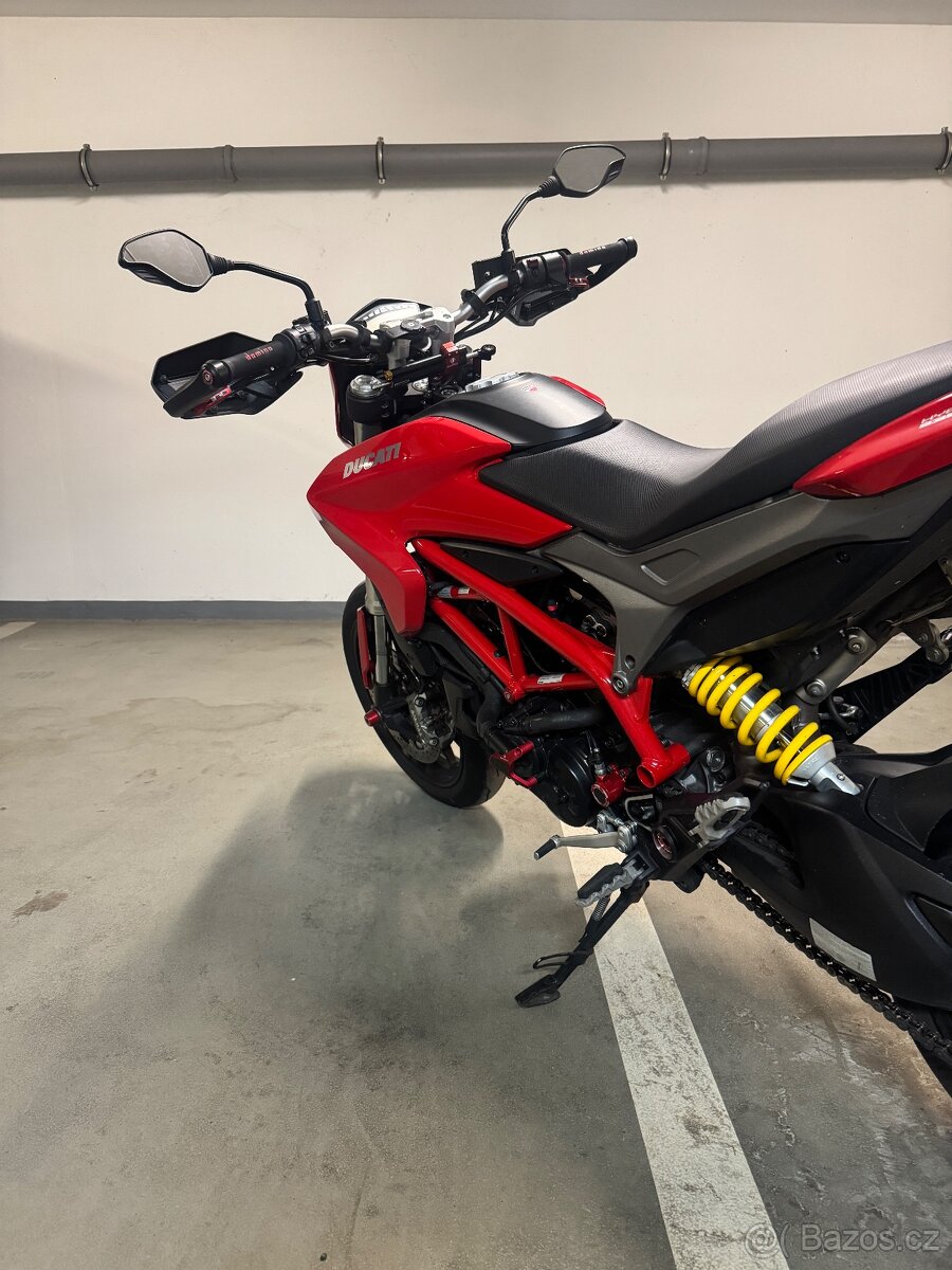 Ducati Hypermotard 939 - 5