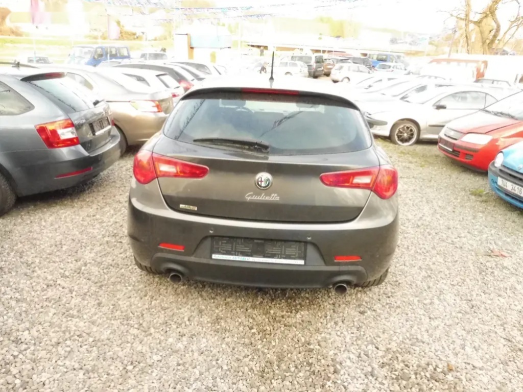 Alfa Romeo Giulietta, 1,9 JTDm-2 - 5