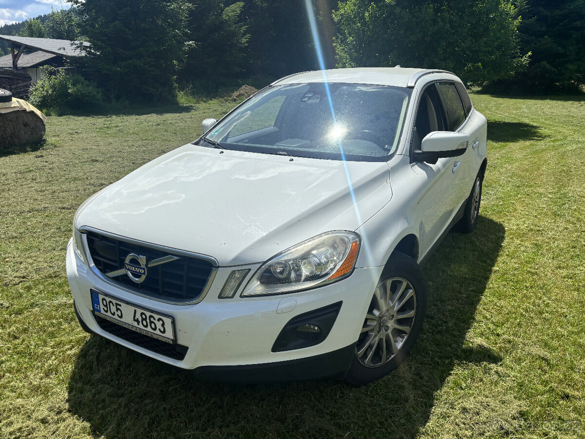 Volvo XC60 2,4D Drive 129 kW 2009 - 5