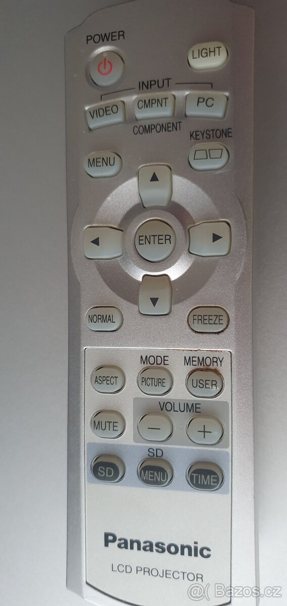 projektor Panasonic - 5