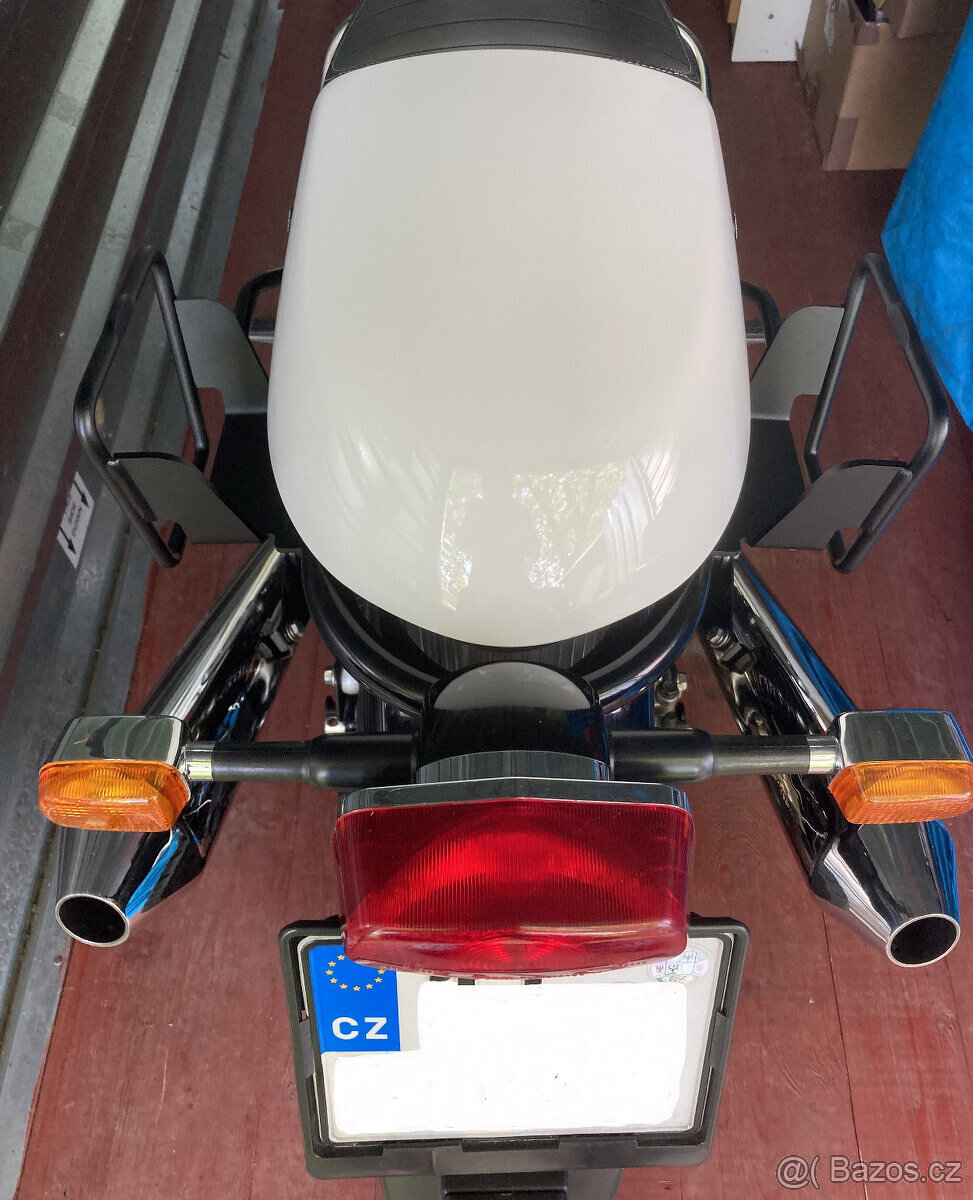 Prodám brašny Cafe reacer + držáky Royal Enfield Interceptor - 5
