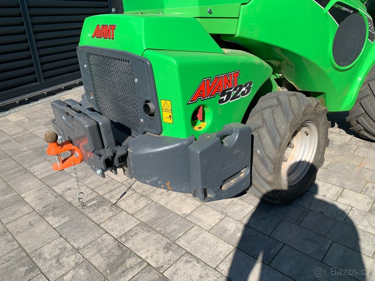 Nakladač Avant 523 Teleskopické rameno 4x4 - 5