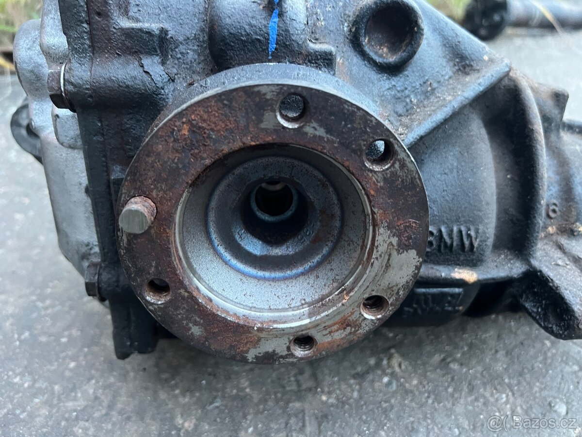 BMW 3er E46 330i diferenciál poměr 2,93 manuál - 5