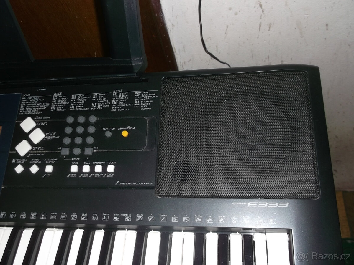 Yamaha PSR E 333 - 5