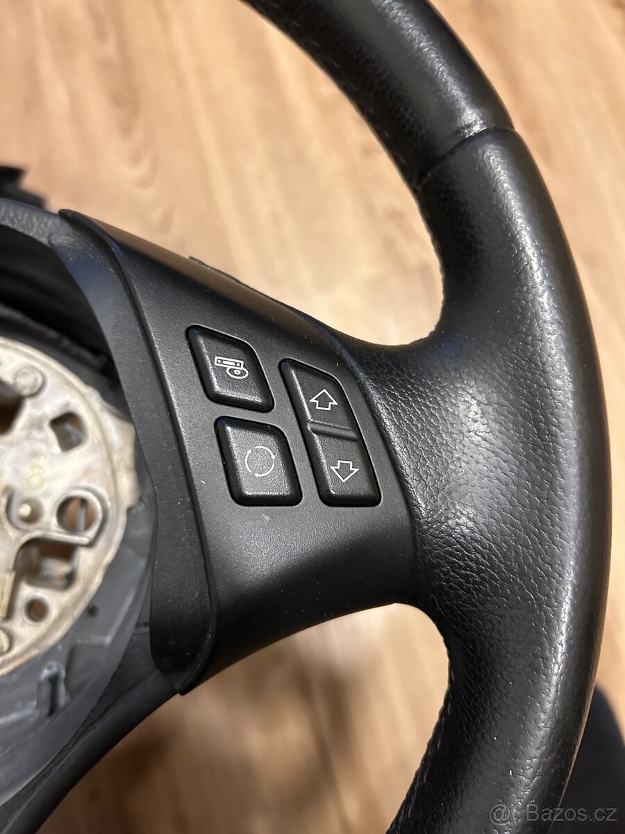 BMW multifunkční volant e9x, kůže - 5