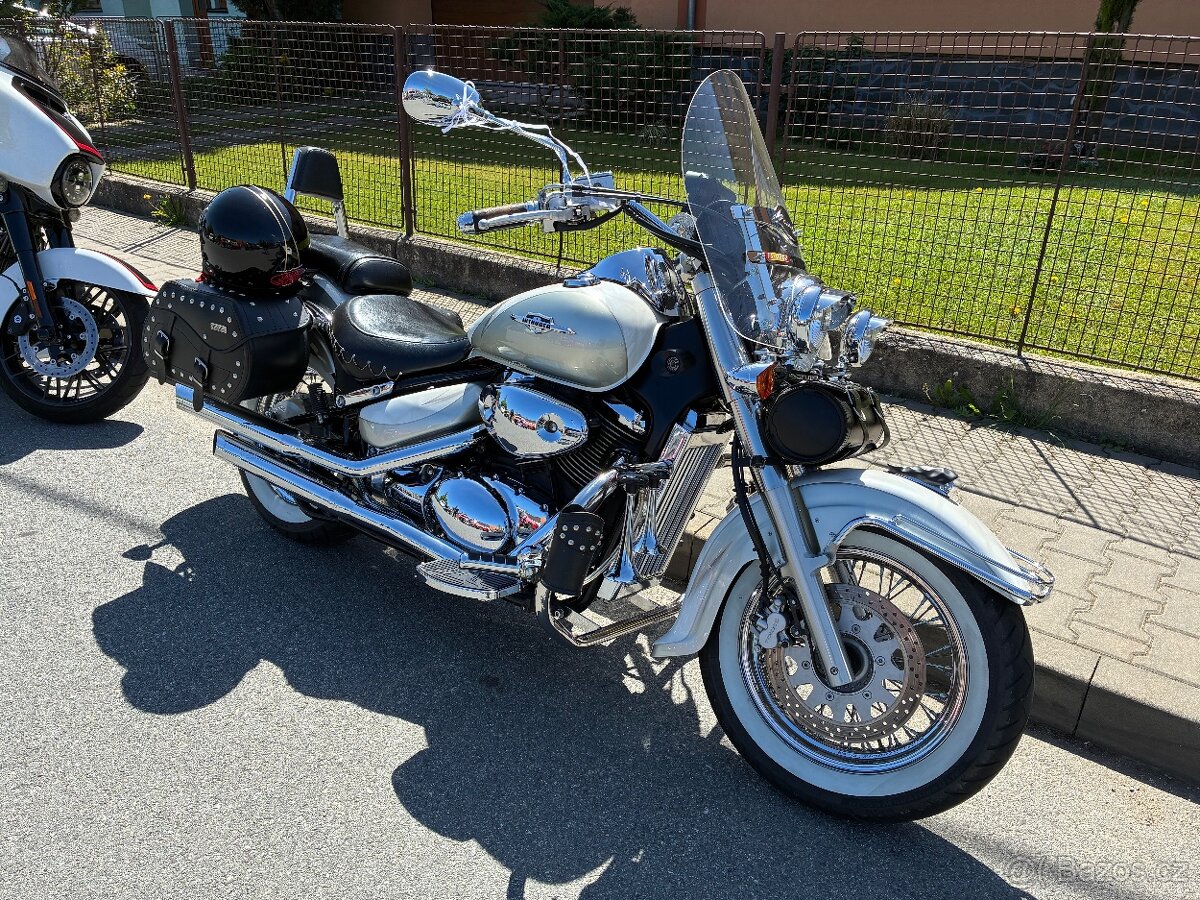 Suzuki Intruder 800 - 5