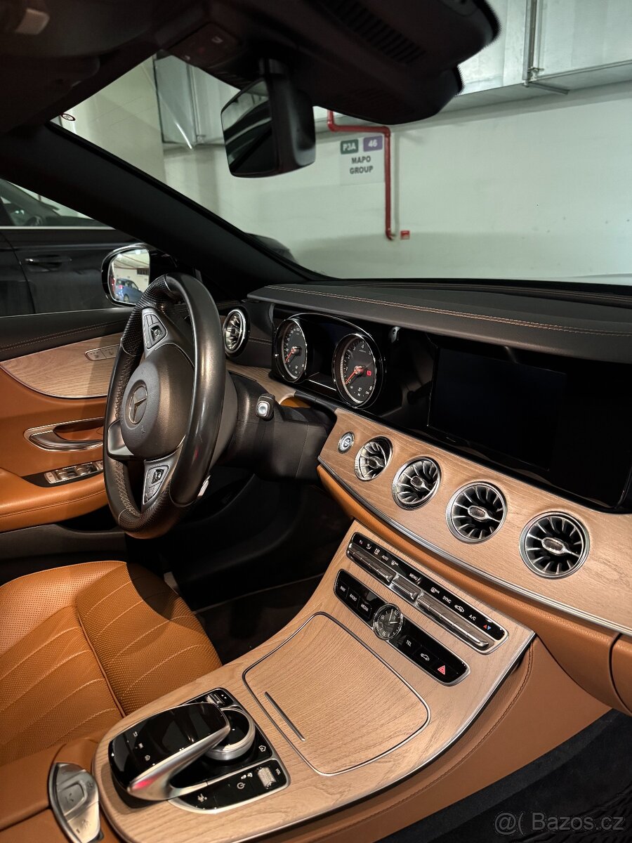 Mercedes Benz E200 Cabrio - 5