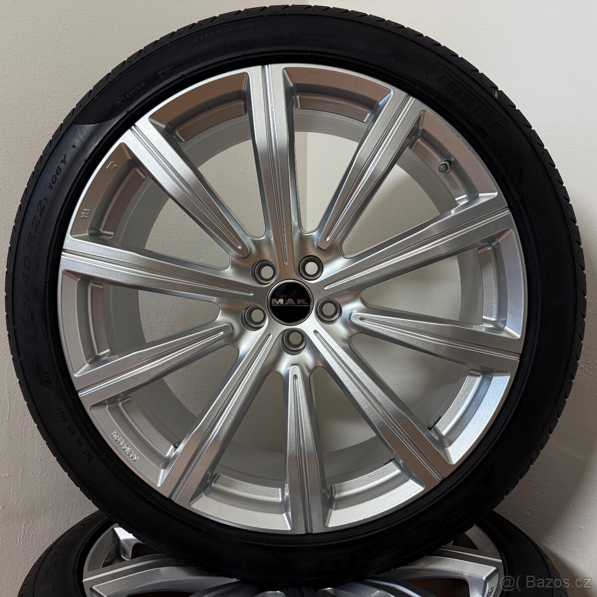 JAGUAR / LAND ROVER 5x108 R22 ET40+LETNÍ 255/40R22 6/5,5mm