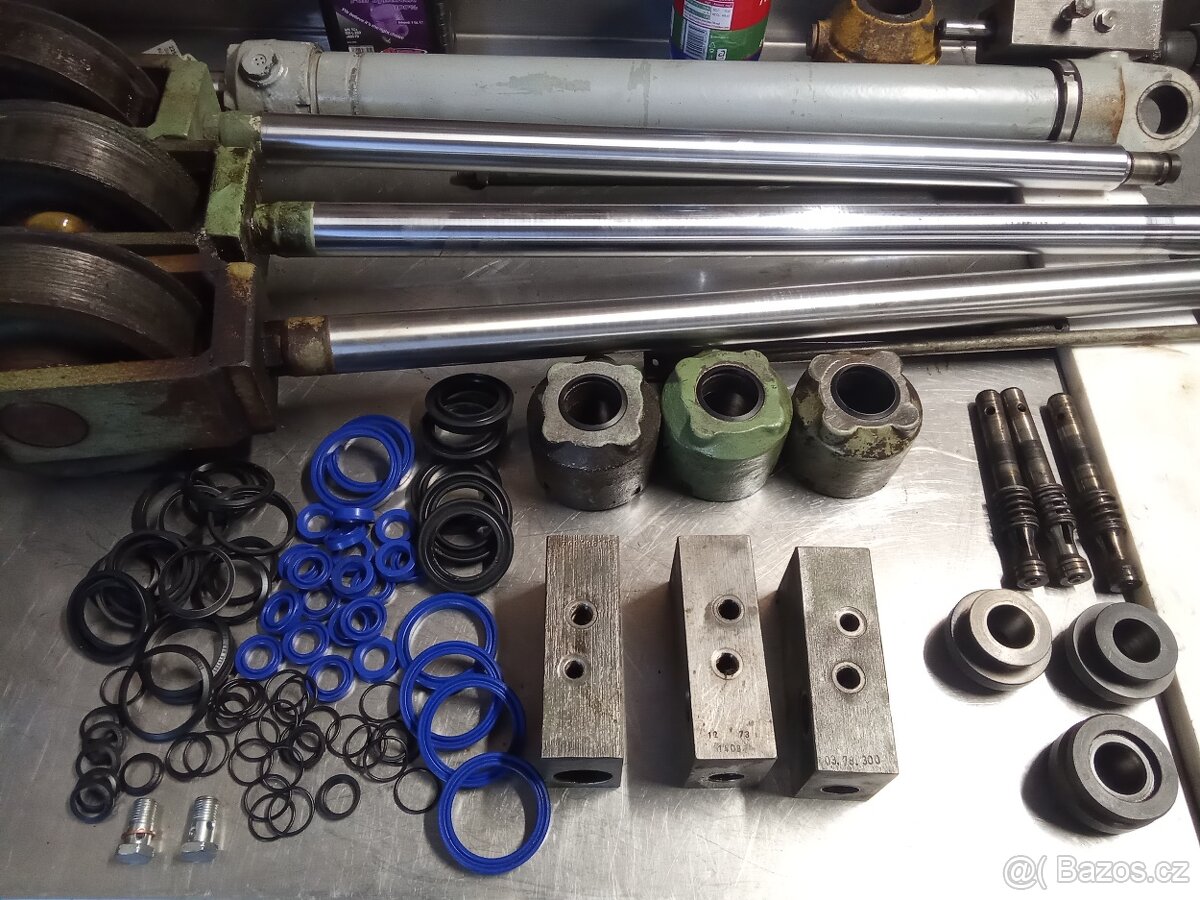 Nůžkový zvedák DDR 1,5t záruka 2roky - 5