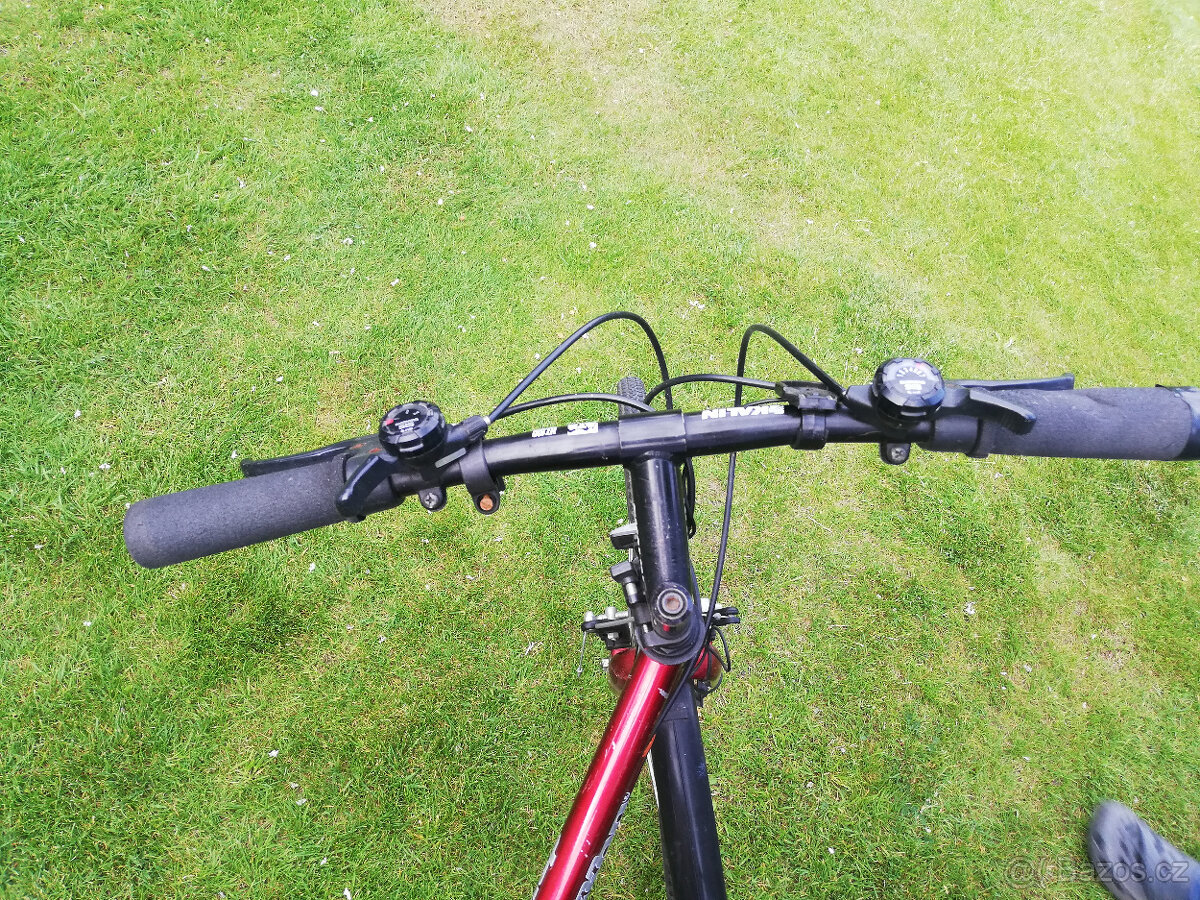 Trekové kolo Madison Daytona dámské - 5