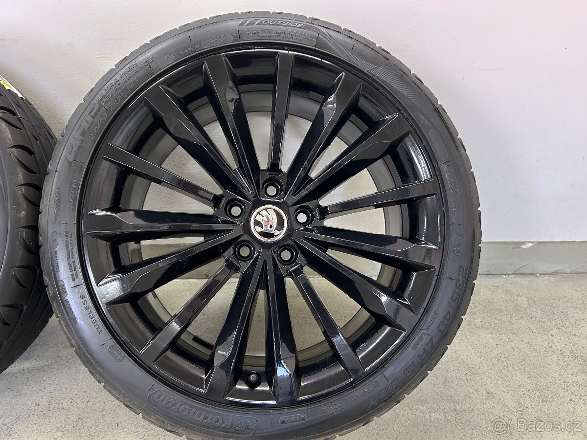 Letní originál sada Škoda Superb III Trinity 19" 5x112 - 5