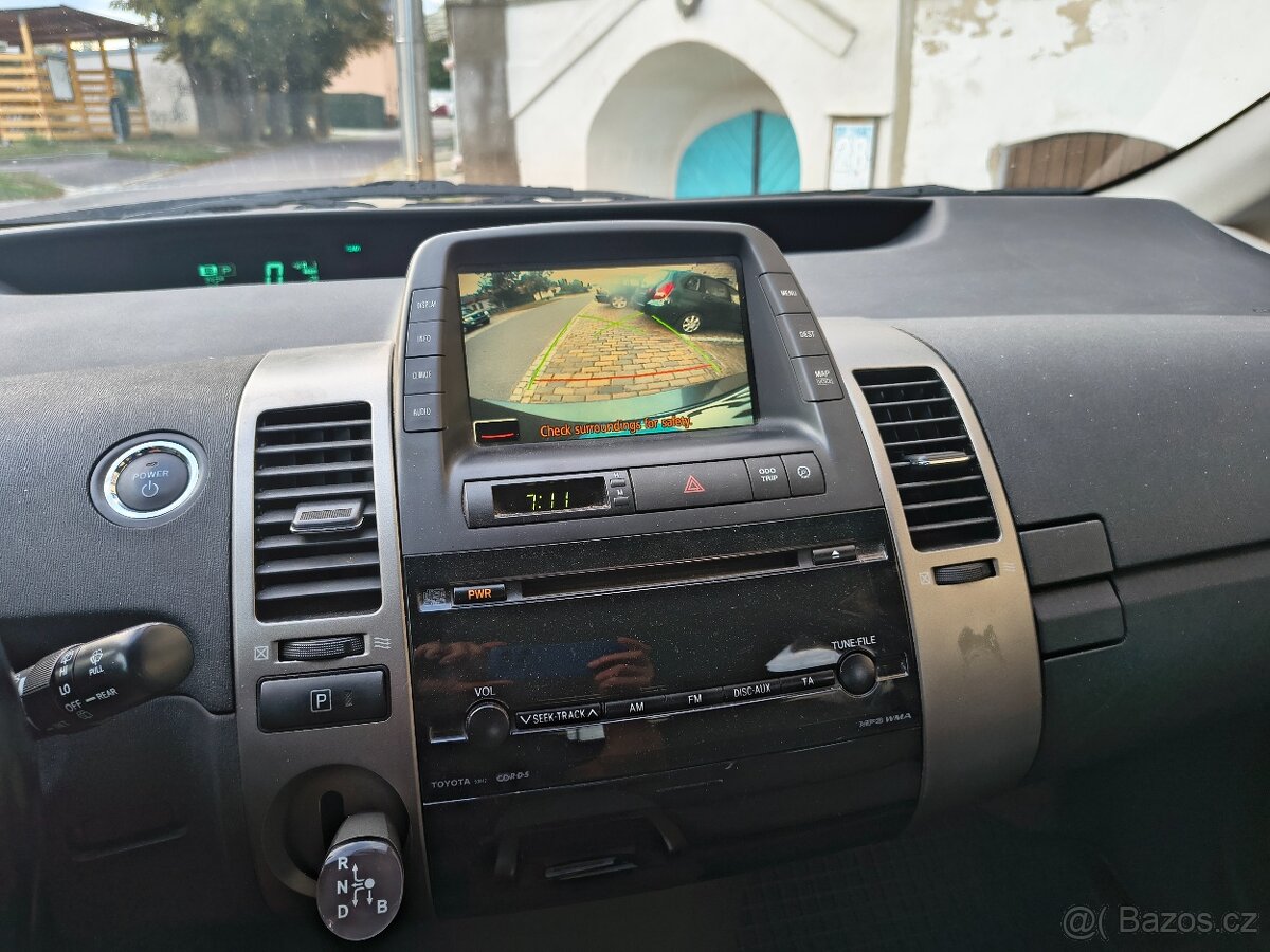 Toyota prius 1.5 hybrid - 5