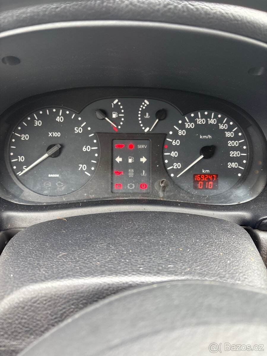 Renault thalia 1.4 - 5