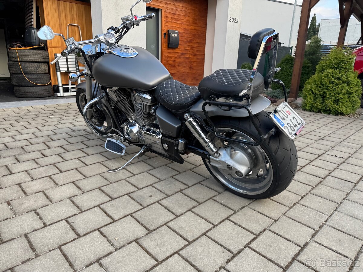 Honda VTX 1800 - 5