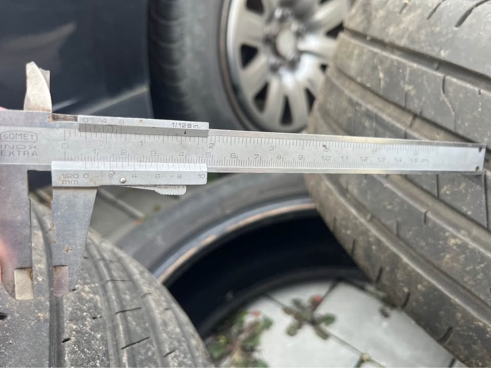 Letní pneu 215/55 r17 - 5