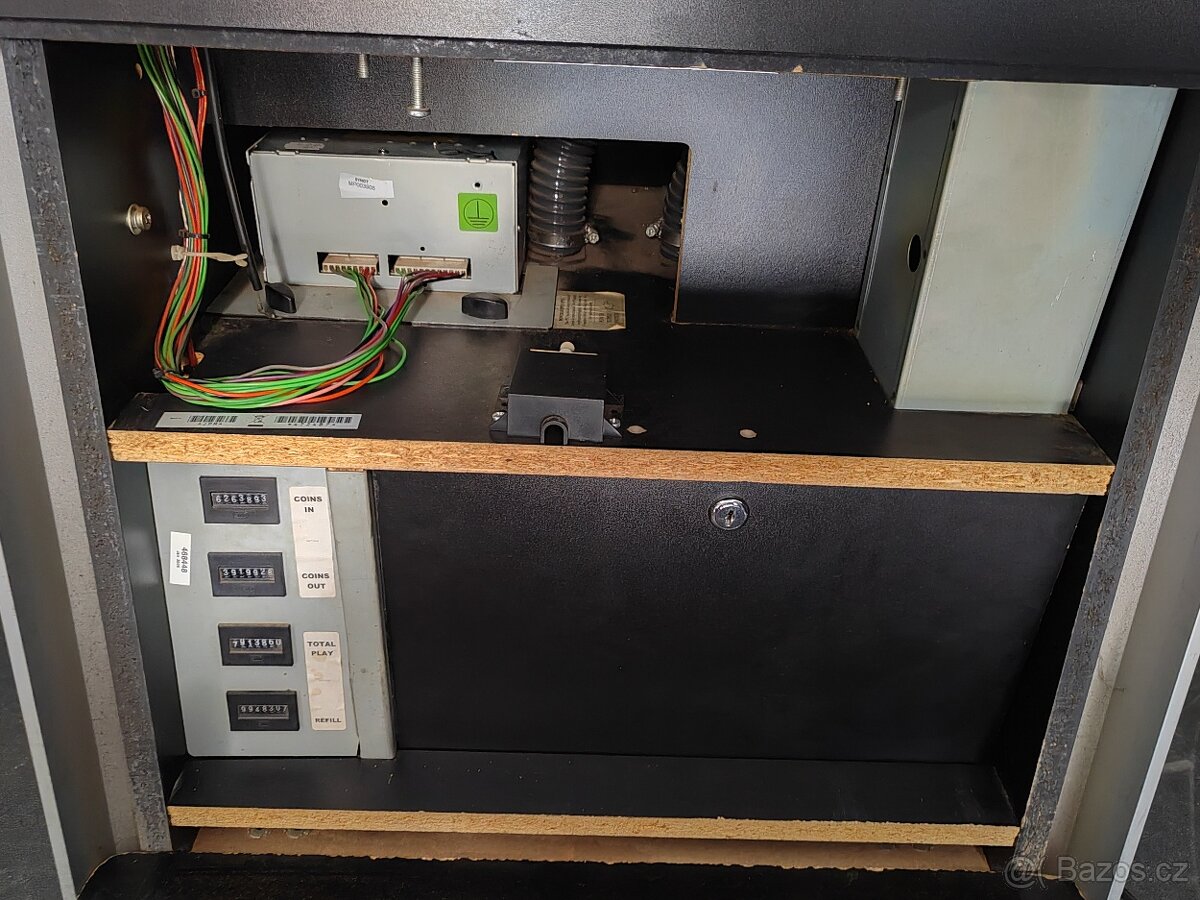 Retro herní (výherní) automat Wings+klíče, vyhledávaný - 5