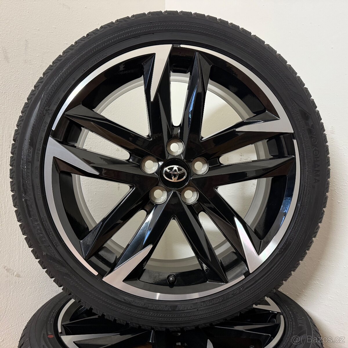 NOVÉ TOYOTA CH-R 5x114,3 R19 ET50+ZIMNÍ 225/45R19 - 5