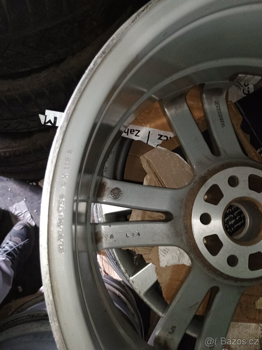 ALU kola Škoda a na Vw 5x112 18 v pořádku elektrony i pošt - - 5