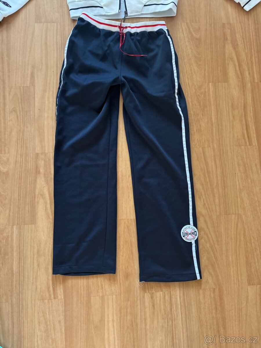 Tepláková souprava UMBRO. - 5