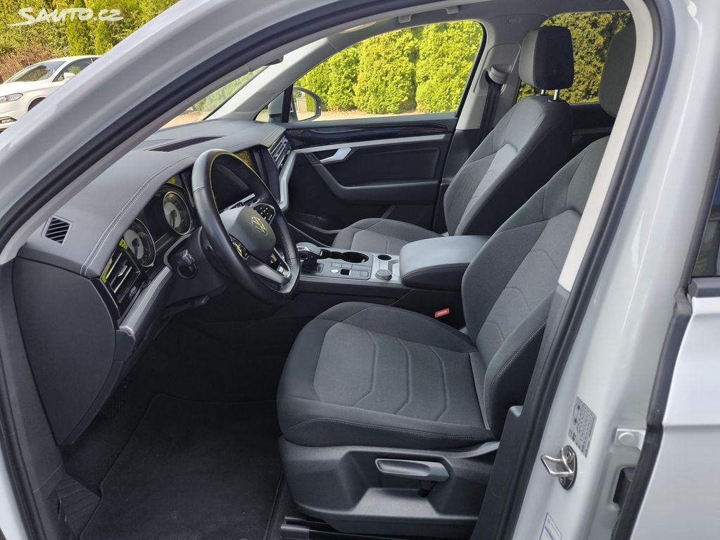 Volkswagen Touareg, 3.0 TDi - 5