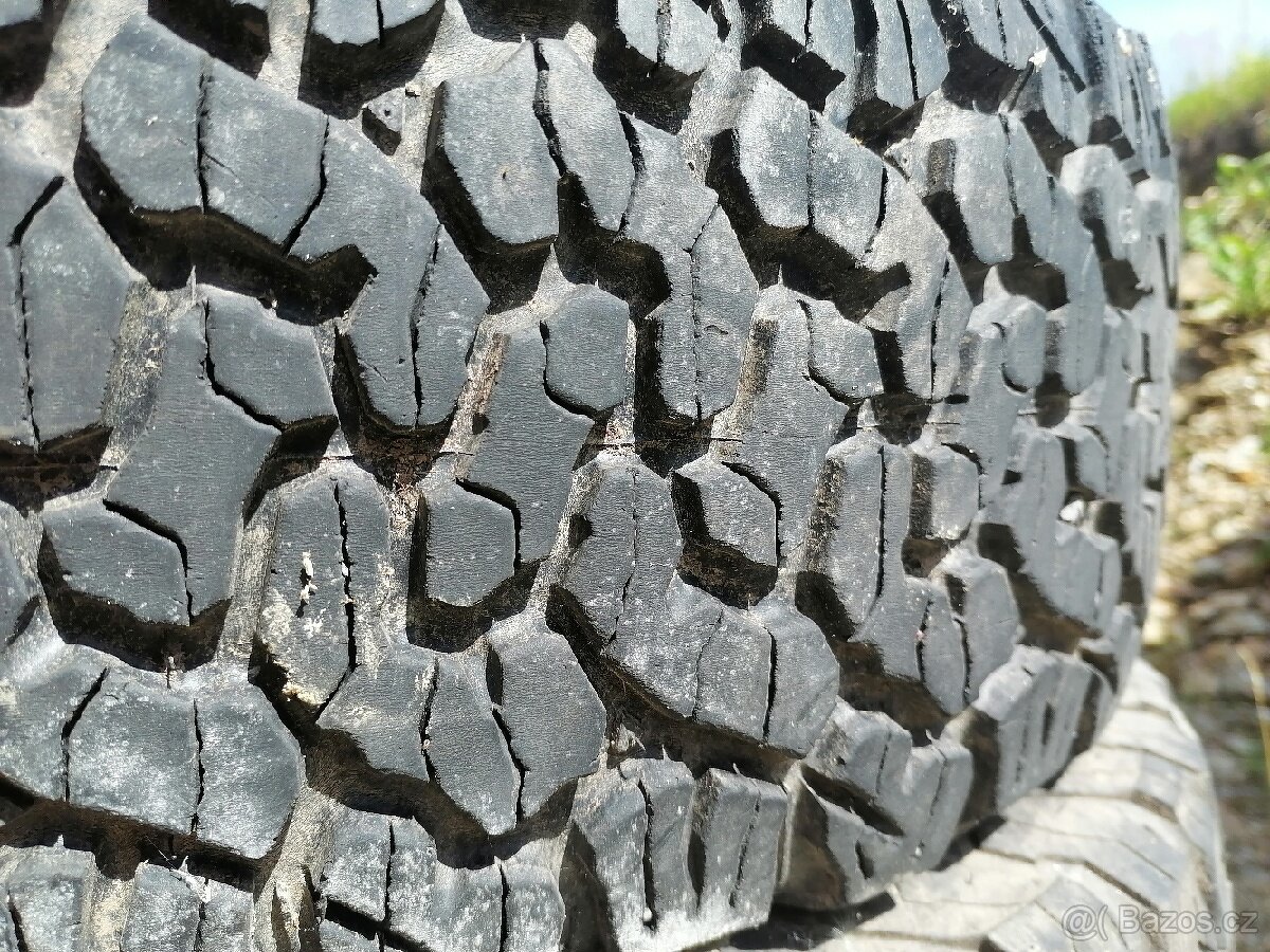 Offroad pneu