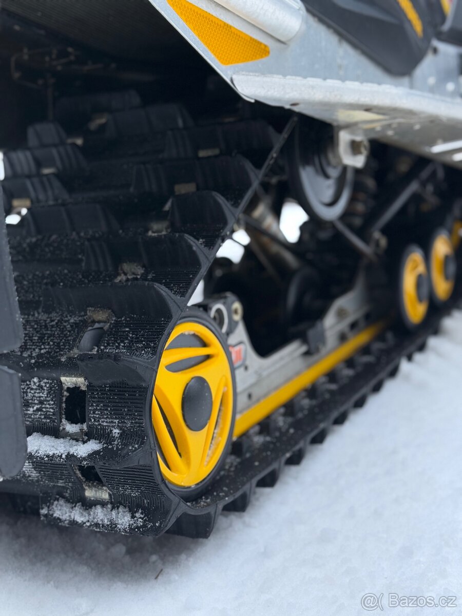 Skidoo mxz 800HO R - 5