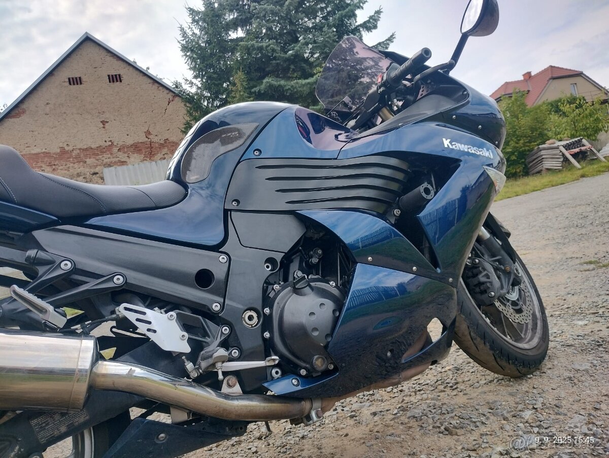 Kawasaki ZZR 1400 - 5