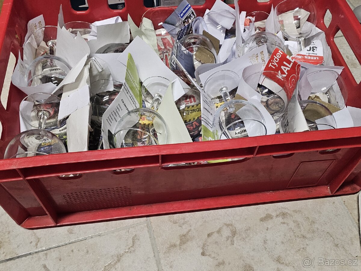 Skleničky na víno s cejchem 0,2 dcl - 5