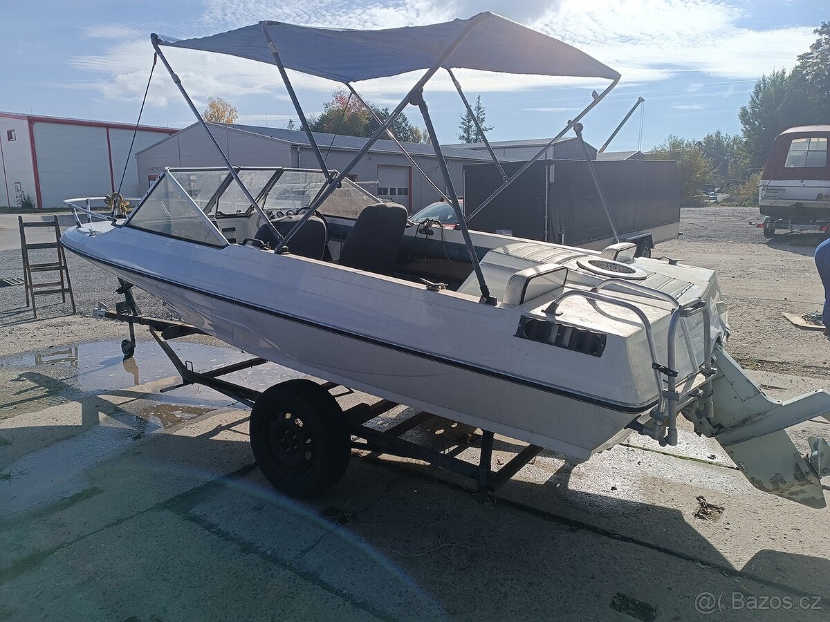 motorový člun Glastron V174 - 5