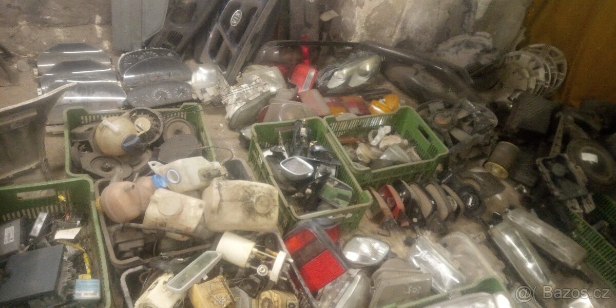mix náhradních dílů - 5