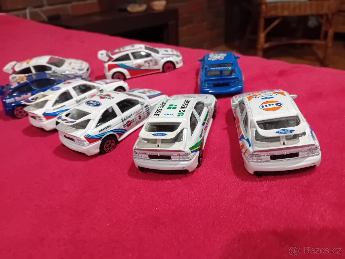 Modely Ford Burago - 5